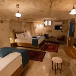 מלון Peruna Cave *