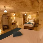 Peruna Cave מלון