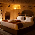 Peruna Cave * Γκόρεμε