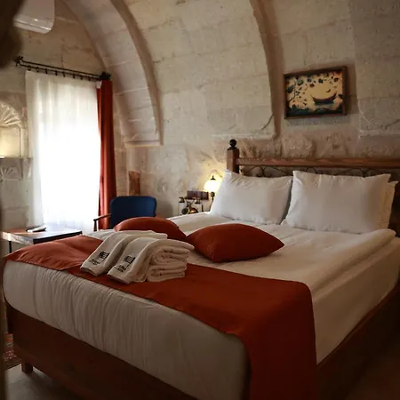 Hotel Peruna Cave *