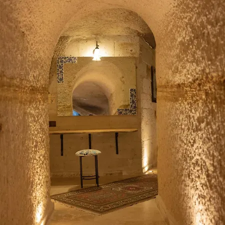 Отель Peruna Cave *