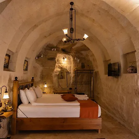 Peruna Cave * Göreme