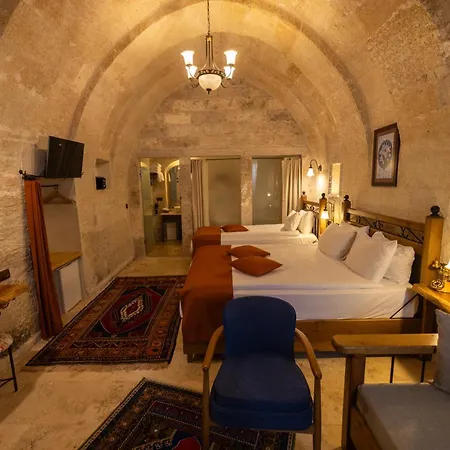 Peruna Cave גורמה