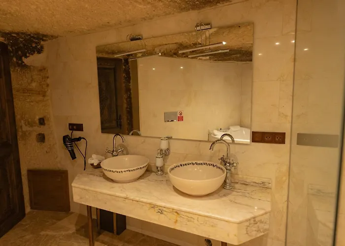 Peruna Cave * Göreme